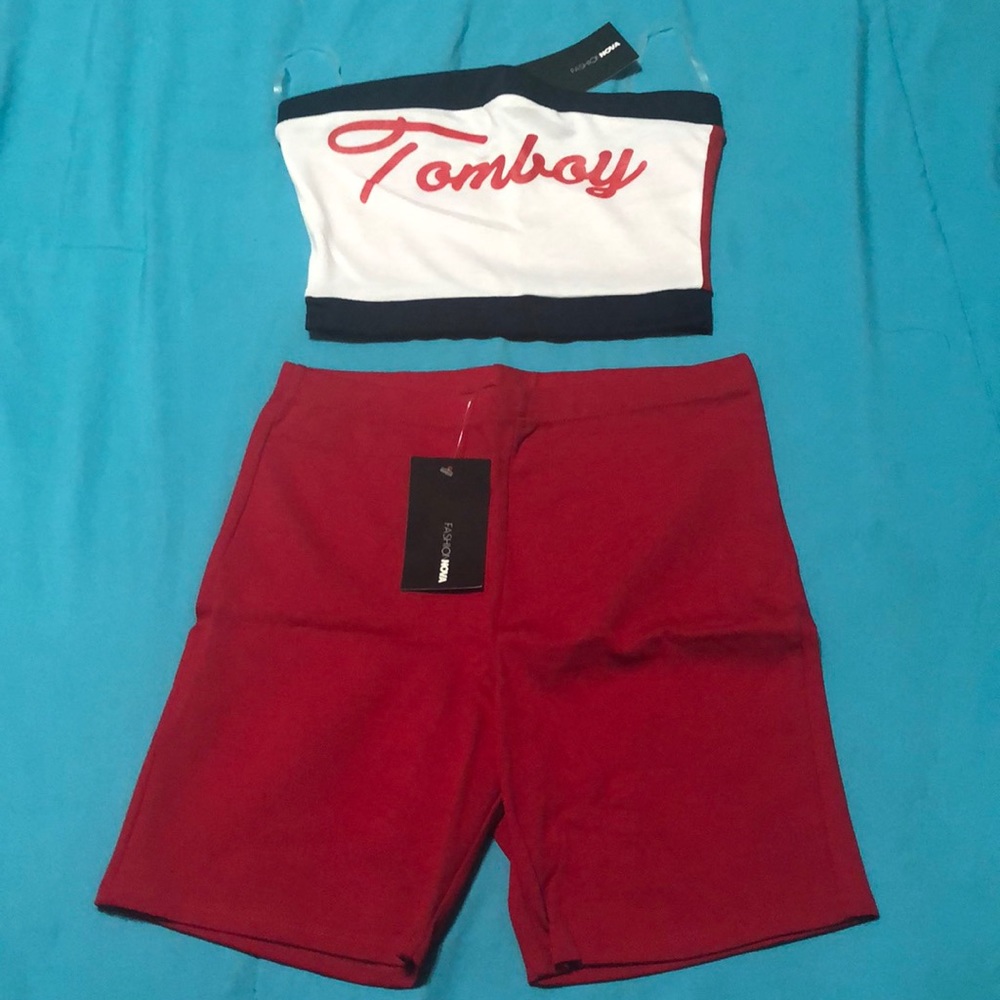 Fashion Nova Outfit Small Top Medium Bottom